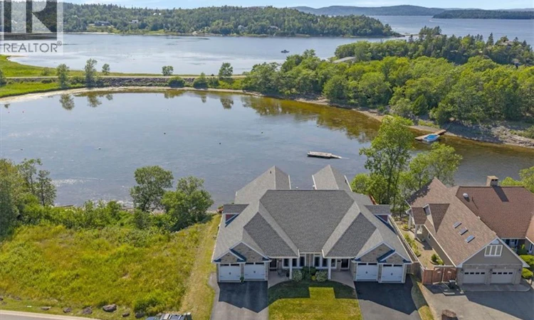 41 Yacht Haven Lane