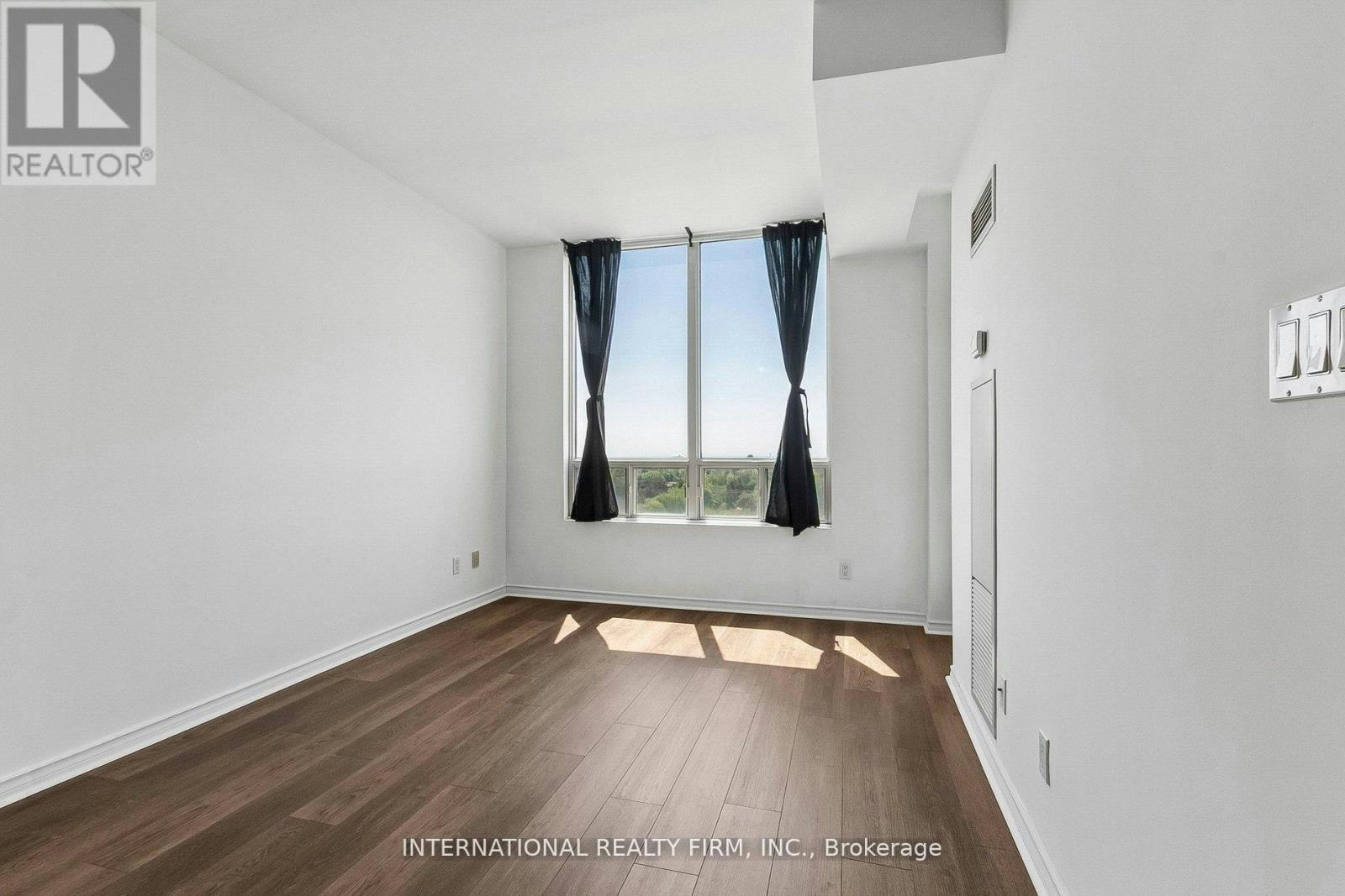 1011-3391 Bloor Street W, Toronto, ON, M8X 1G3 - 7