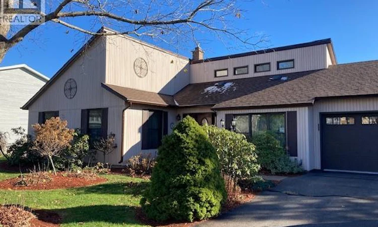 10 Baysong Bluff