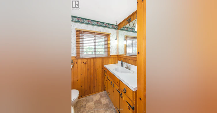 129 Adelaide Street, Port Colborne, ON, L3K 2W4 - 4