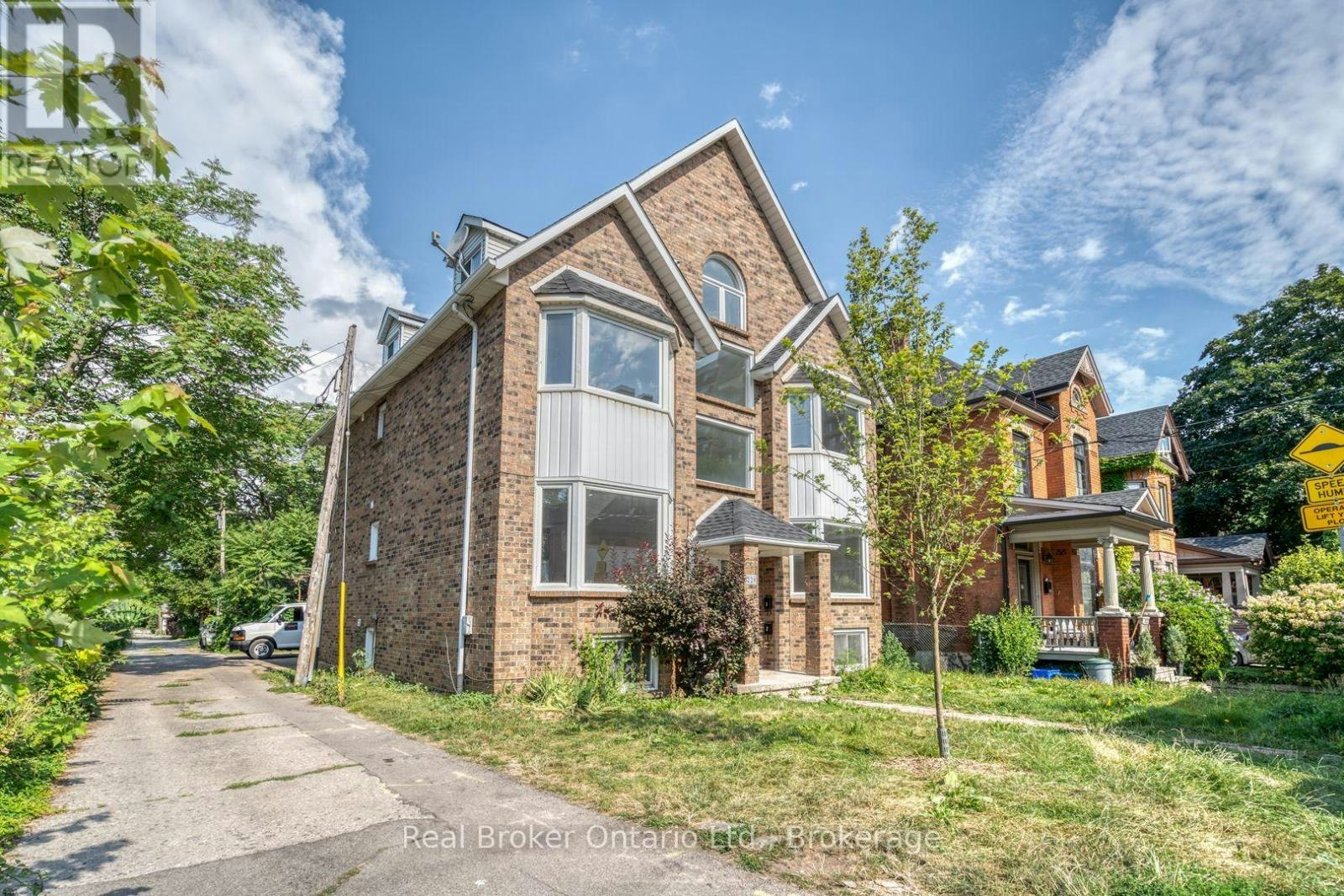1-220 Caroline Street S, Hamilton, ON, L8P 3L4 - 18