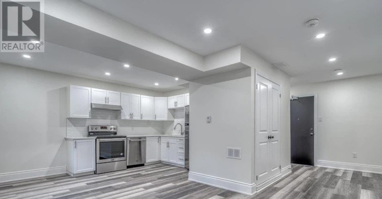 1-220 Caroline Street S, Hamilton, ON, L8P 3L4 - 4