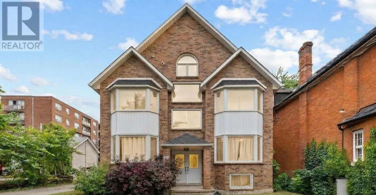 1-220 Caroline Street S, Hamilton, ON, L8P 3L4