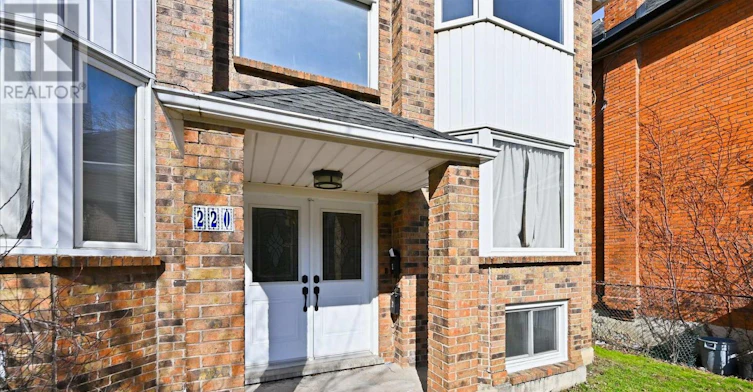 1-220 Caroline Street S, Hamilton, ON, L8P 3L4 - 2