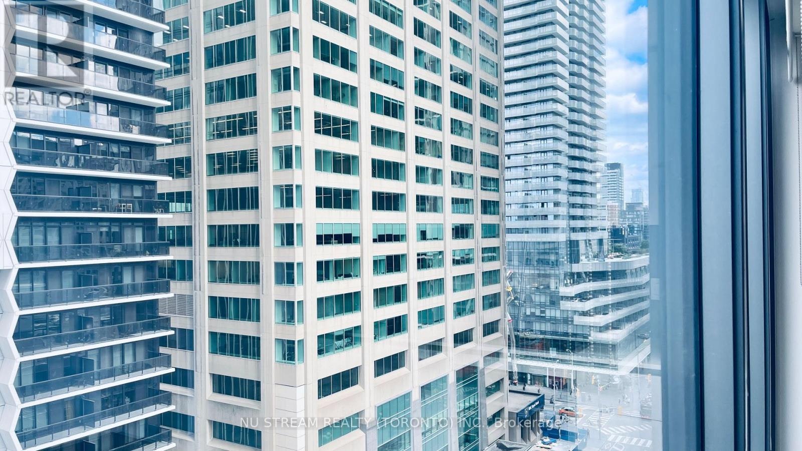 1107-8 Cumberland Street, Toronto, ON, M4W 0B6 - 16