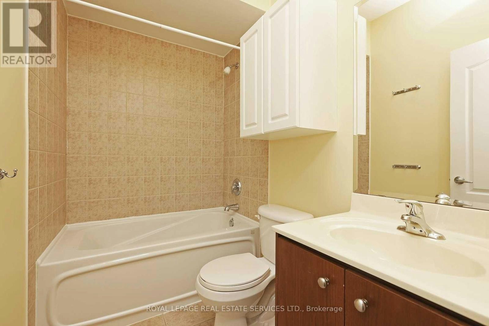 1-20 Shires Lane, Toronto, ON, M8Z 6E1 - 20