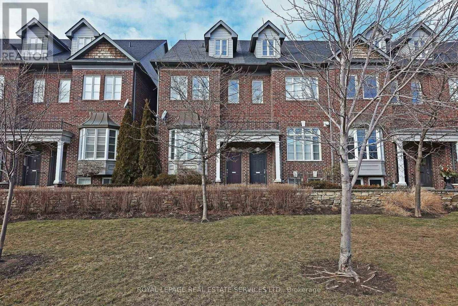 1-20 Shires Lane, Toronto, ON, M8Z 6E1