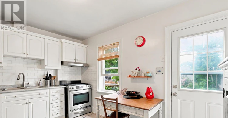 364 Westmoreland Avenue N, Toronto, ON, M6H 3A7 - 16