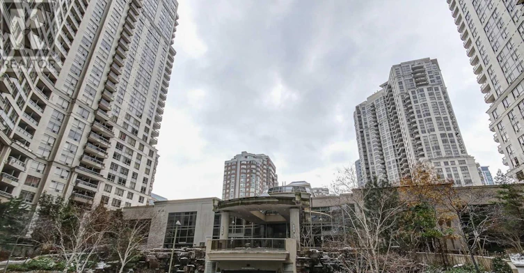 309-3880 Duke Of York Boulevard, Mississauga, ON, L5B 4M7