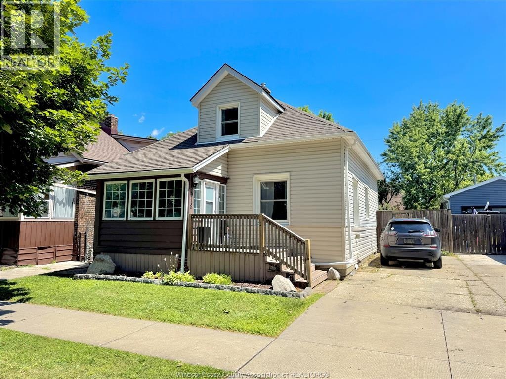1718 Windermere, Windsor, ON, N8W 2S1