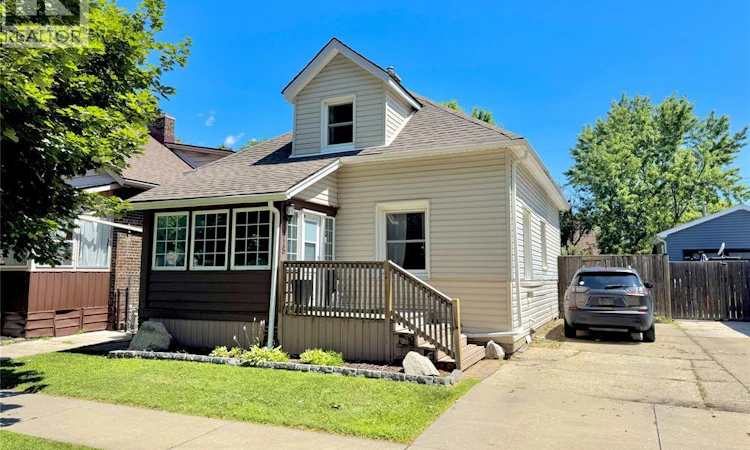 1718 Windermere