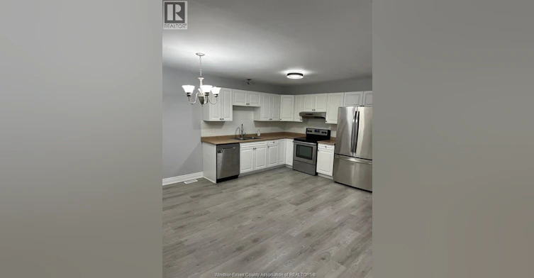 4207 Whiskey Avenue, Windsor, ON, N9G 3B2 - 4