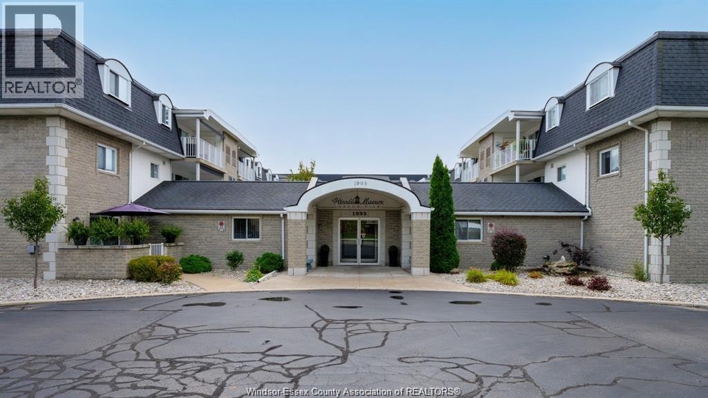 301-1995 Normandy, Lasalle, ON, N9H 1P9