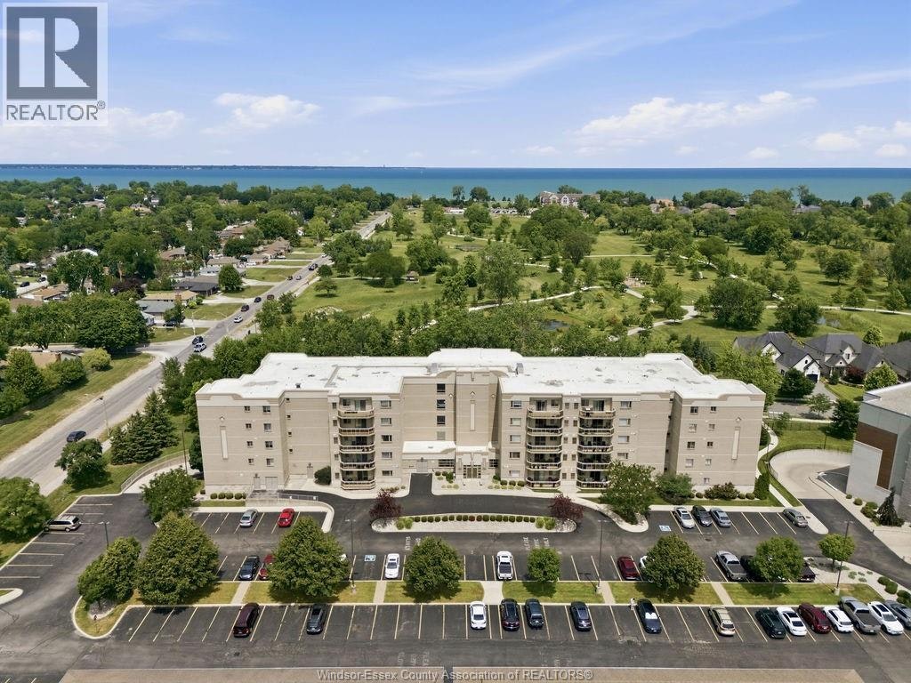 211-200 Manning Road, Tecumseh, ON, N8N 0A8