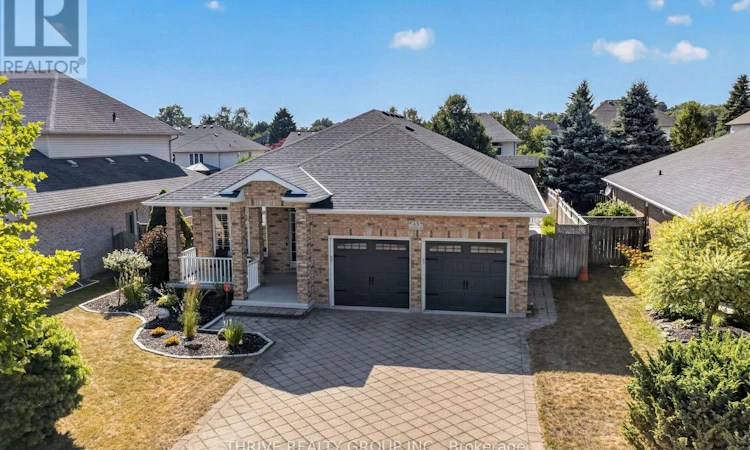 43 Mapleridge Crescent