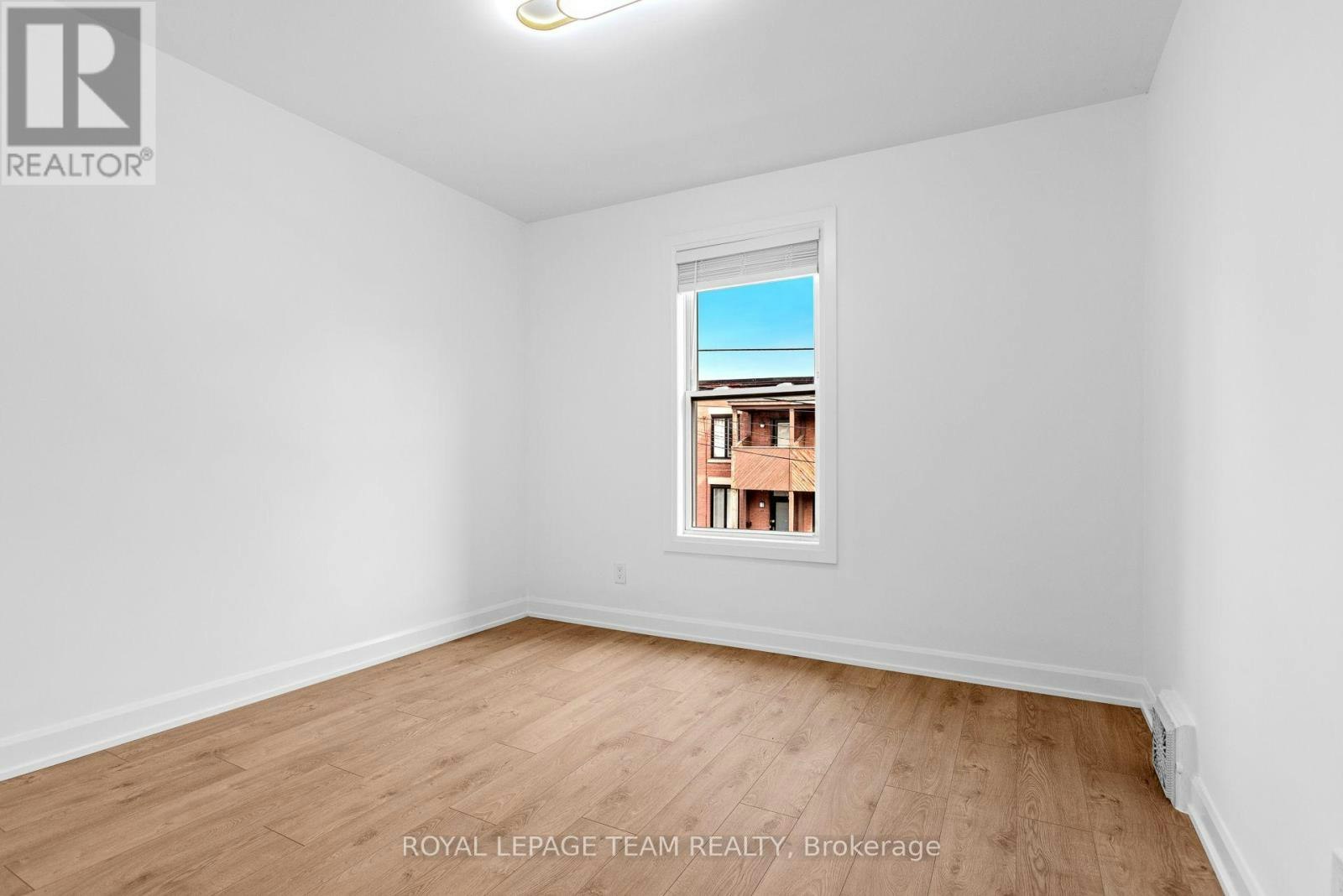 2-52 Lees Avenue, Ottawa, ON, K1S 0B9 - 10