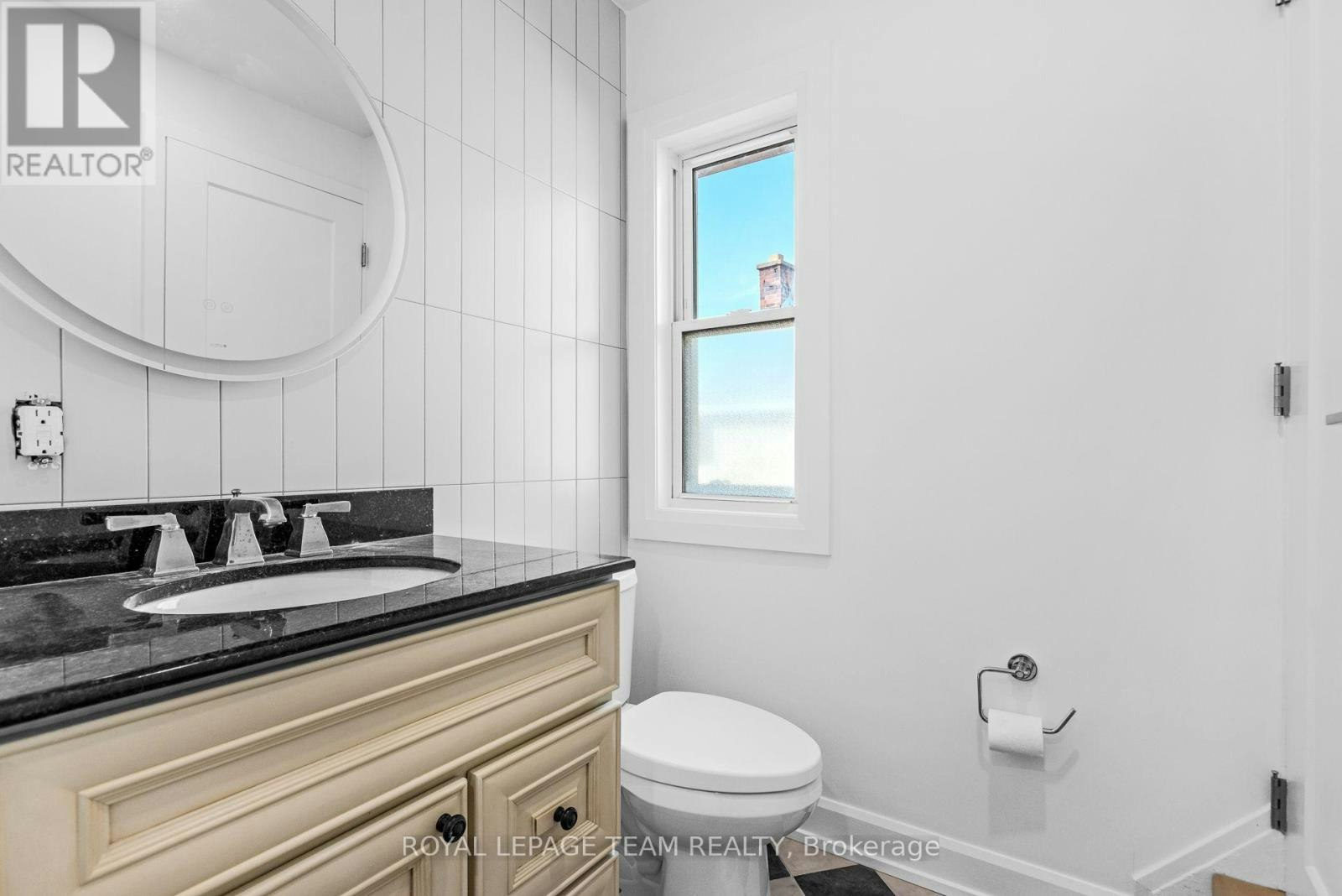 2-52 Lees Avenue, Ottawa, ON, K1S 0B9 - 13