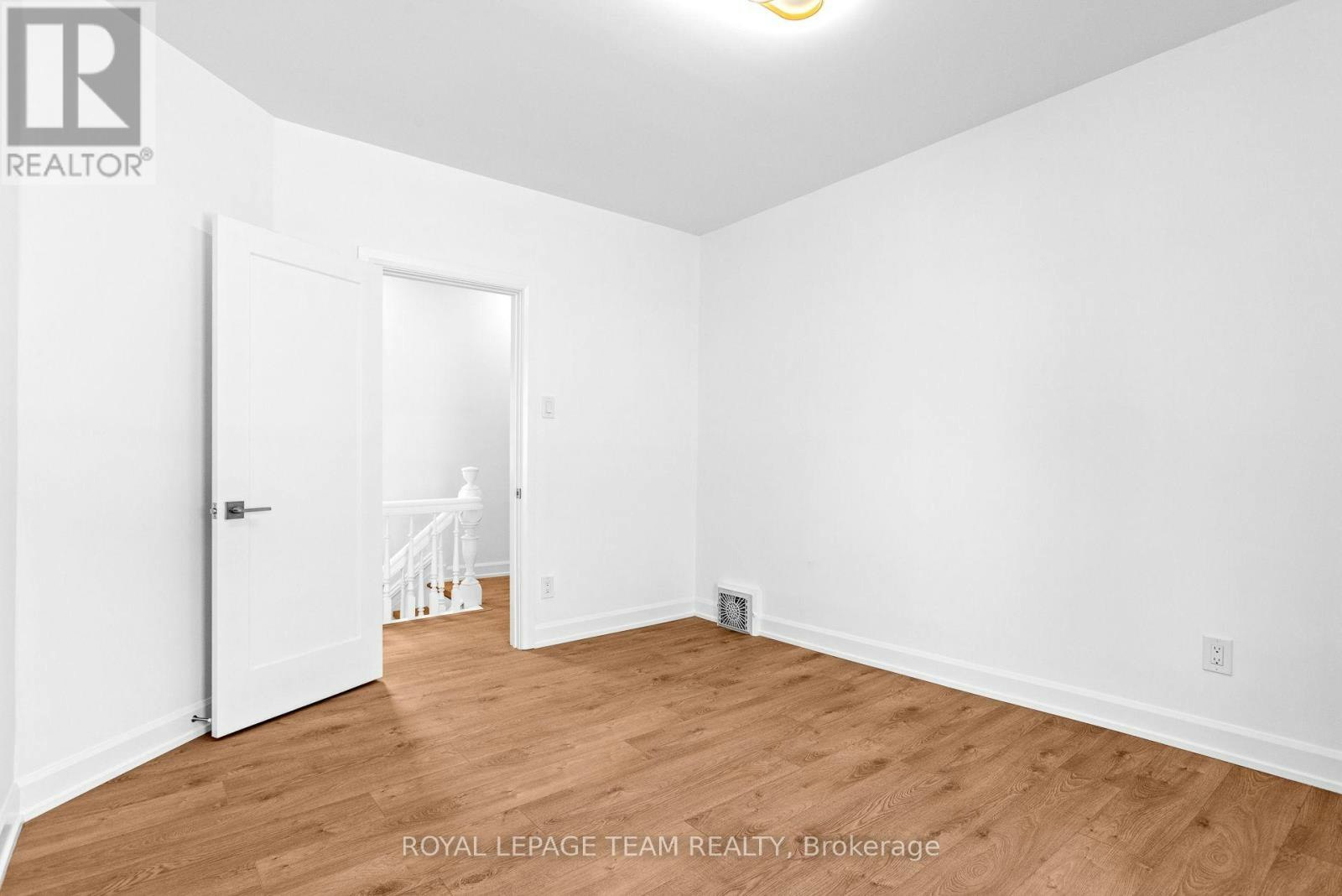 2-52 Lees Avenue, Ottawa, ON, K1S 0B9 - 15