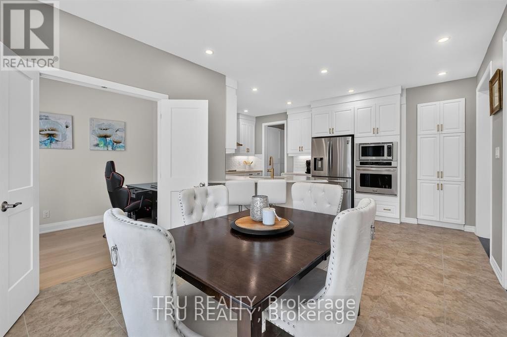 26 Palmeto Court, Ottawa, ON, K2S 0X2 - 11