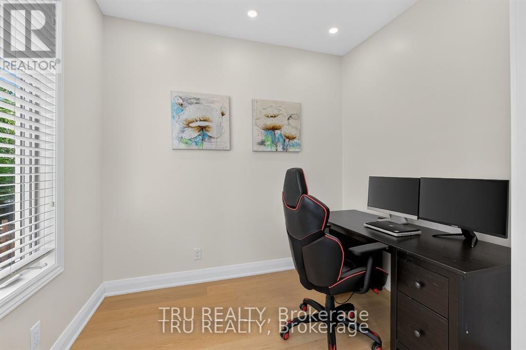 26 Palmeto Court, Ottawa, ON, K2S 0X2 - 16