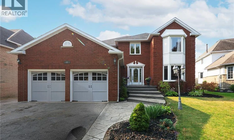 42 Muirhead Crescent