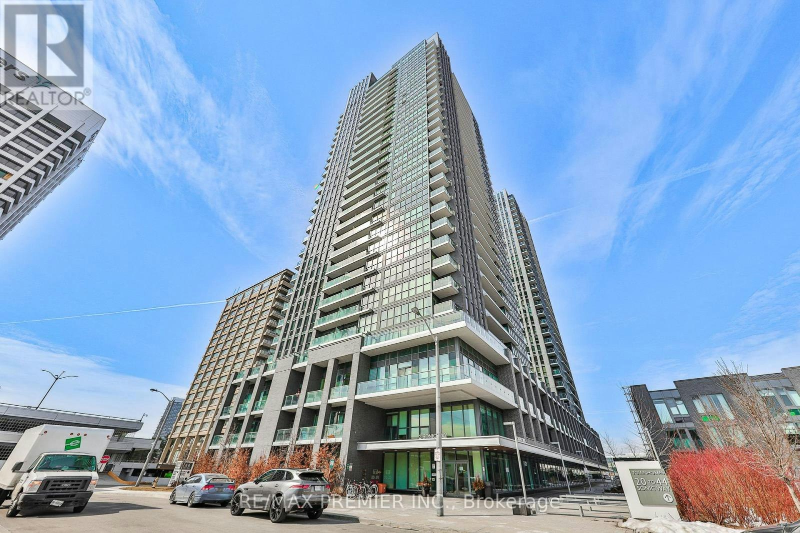 610-2 Sonic Way, Toronto, ON, M3C 0P2