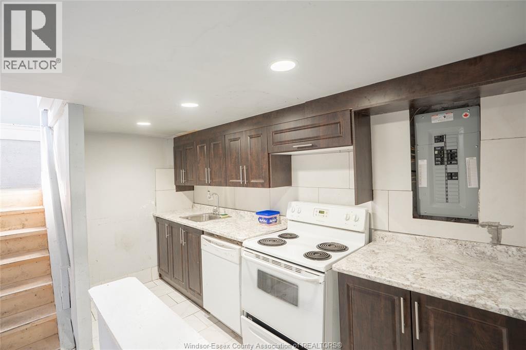 354 Curry Avenue, Windsor, ON, N9B 2B7 - 11