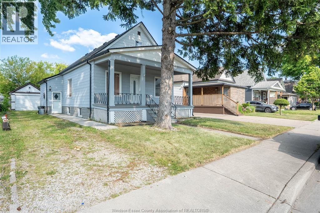 354 Curry Avenue, Windsor, ON, N9B 2B7 - 2