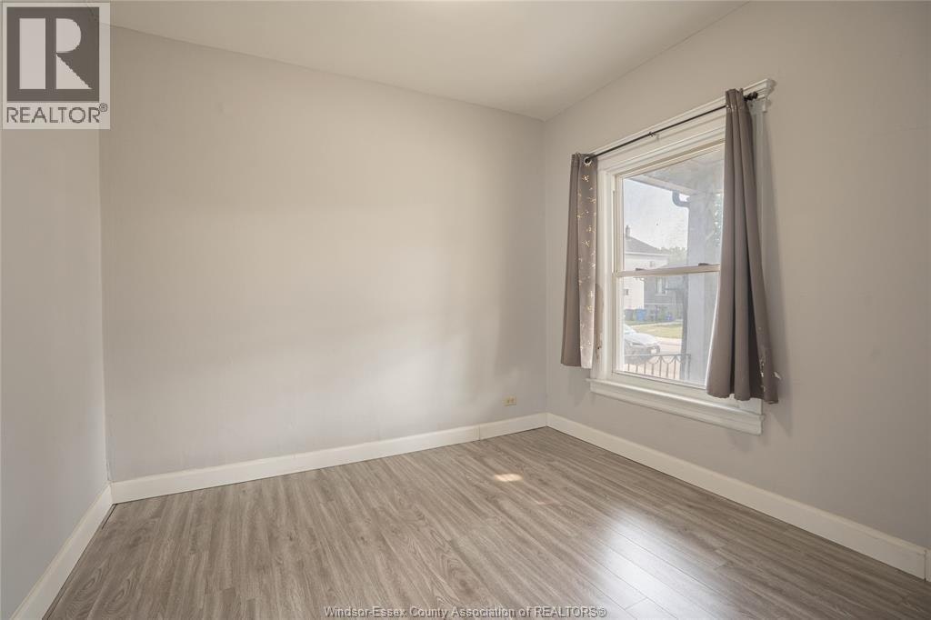354 Curry Avenue, Windsor, ON, N9B 2B7 - 8