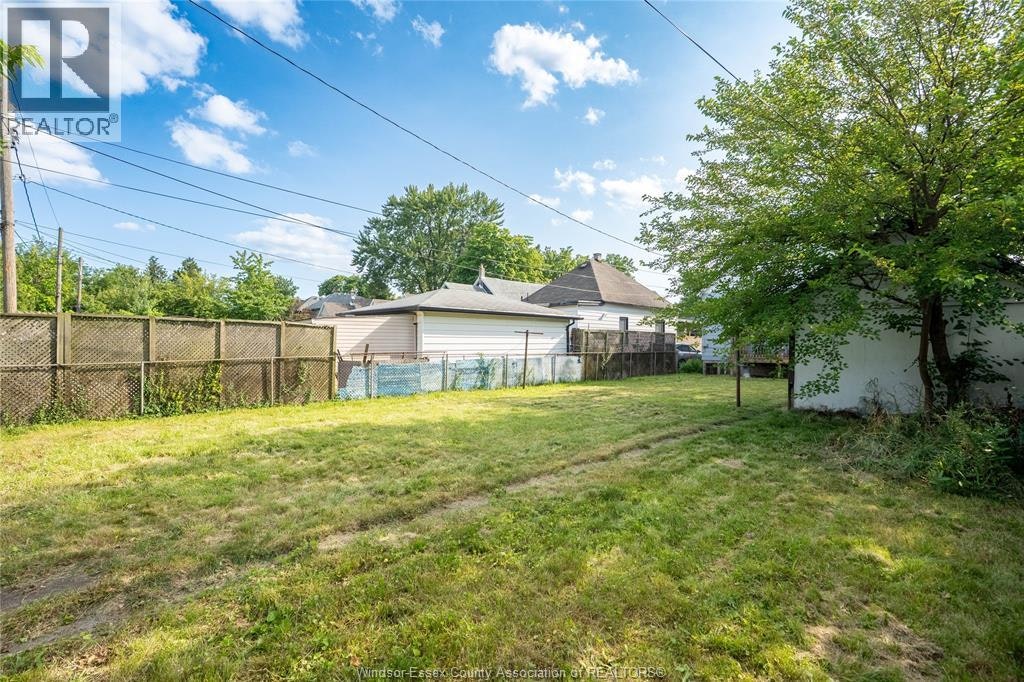 354 Curry Avenue, Windsor, ON, N9B 2B7 - 20