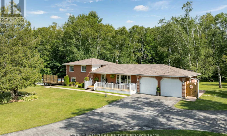 1765 Flos 4 Road W