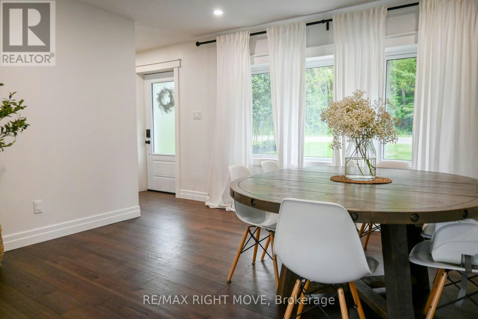 4287 Huronia Road, Severn, ON, L3V 0G6 - 6