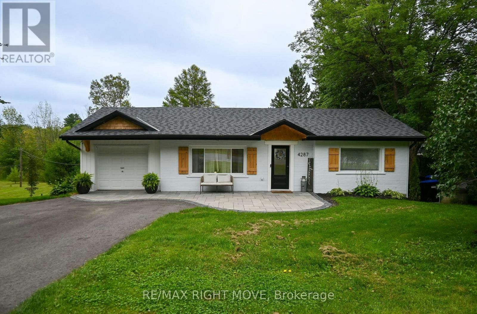 4287 Huronia Road, Severn, ON, L3V 0G6