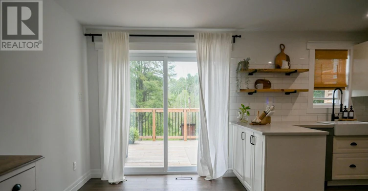 4287 Huronia Road, Severn, ON, L3V 0G6 - 11