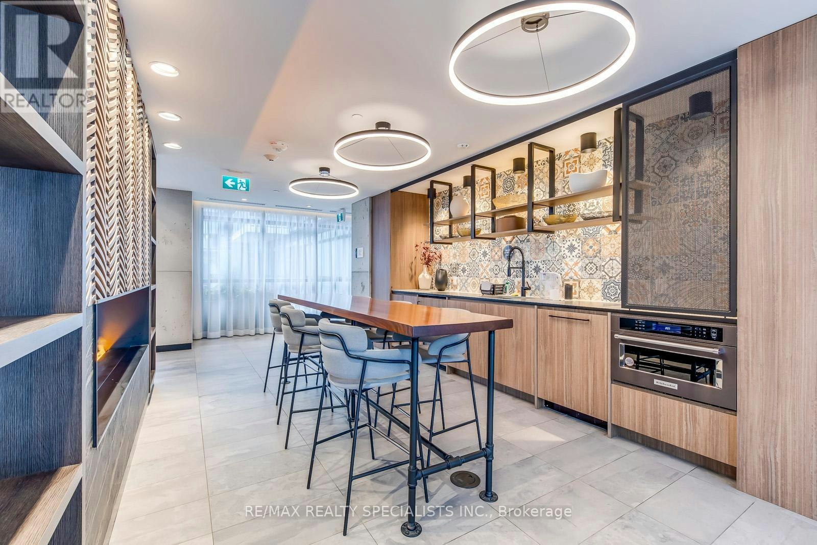 914-251 Manitoba Street, Toronto, ON, M8Y 4G9 - 33