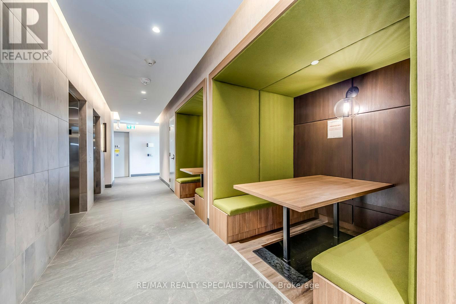 914-251 Manitoba Street, Toronto, ON, M8Y 4G9 - 38