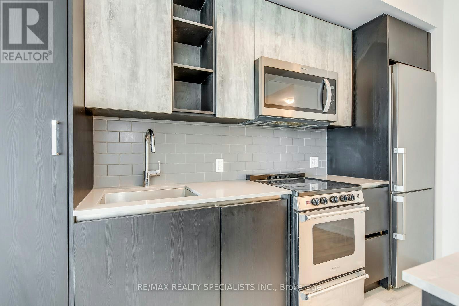 914-251 Manitoba Street, Toronto, ON, M8Y 4G9 - 16