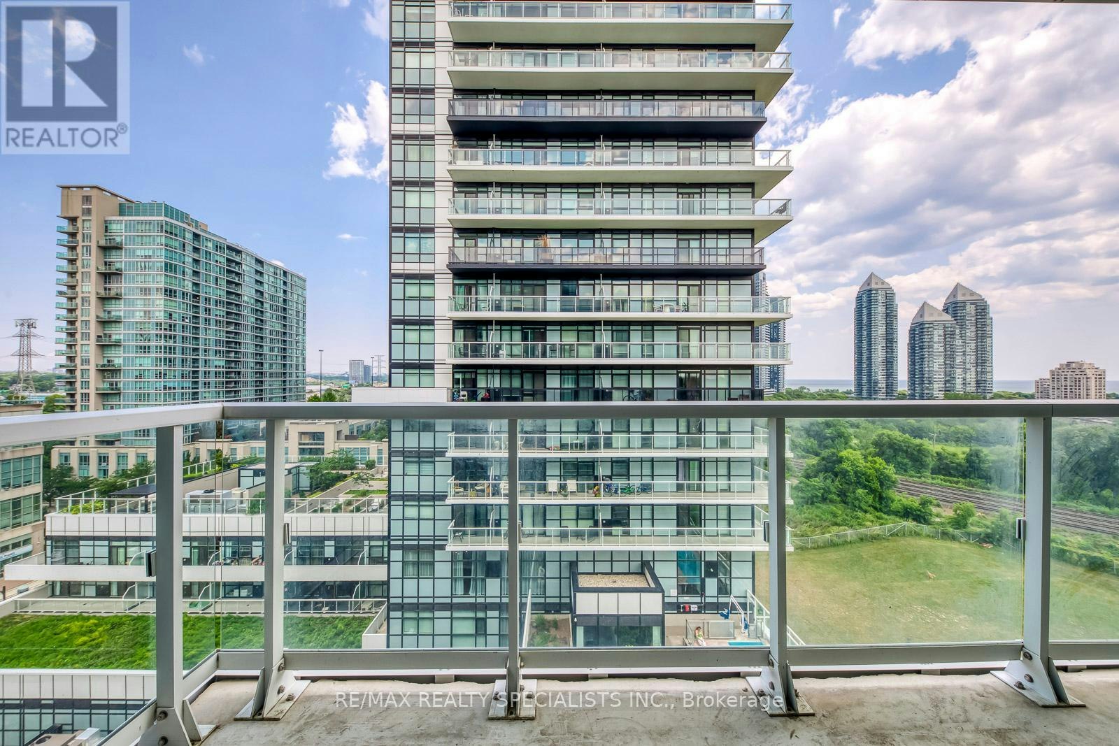 914-251 Manitoba Street, Toronto, ON, M8Y 4G9 - 22