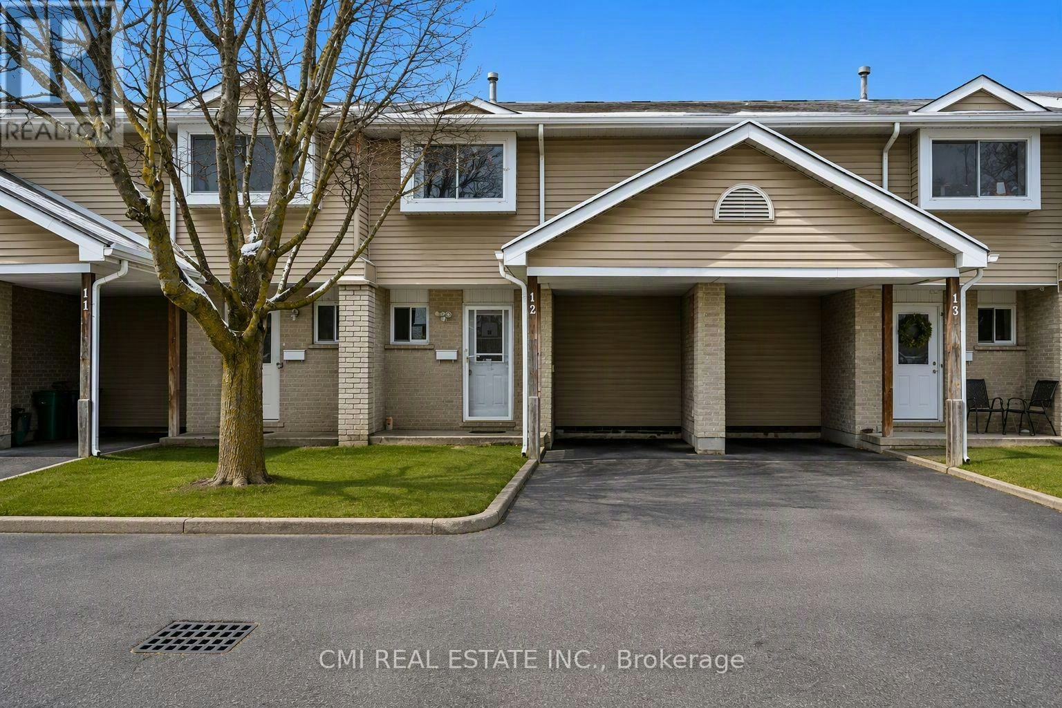 12-125 Sekura Crescent, Cambridge, ON, N1R 8B4