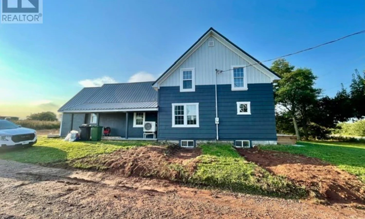 3482 Carleton Road North