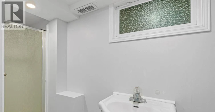 1217 Harrison, Windsor, ON, N9C 3J4 - 21