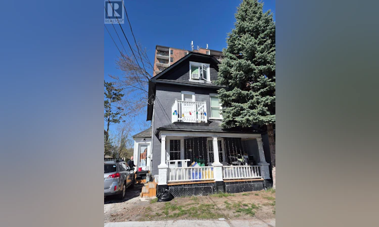 341 George Street S
