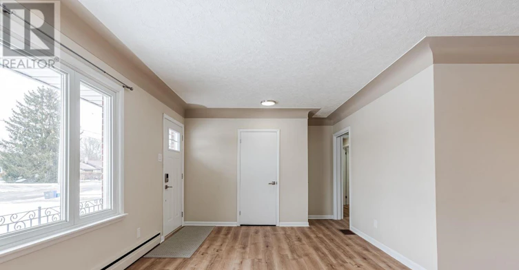 UPPER-177 Myrtle Street, St. Thomas, ON, N5R 2G8 - 11