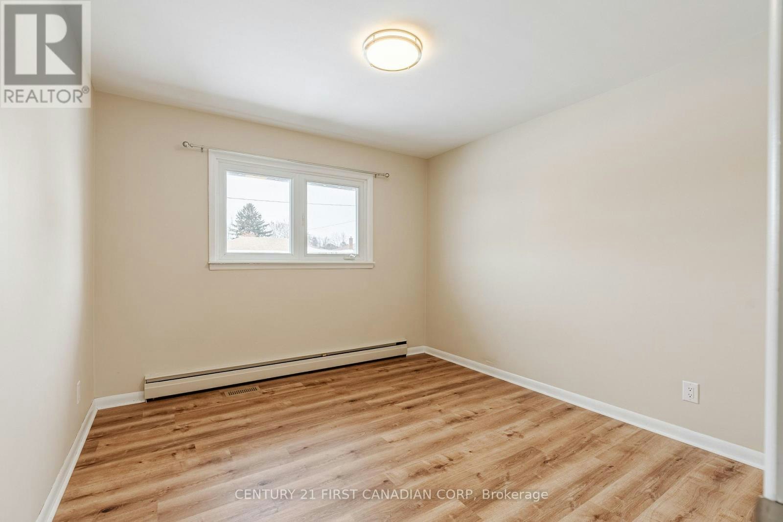 UPPER-177 Myrtle Street, St. Thomas, ON, N5R 2G8 - 18