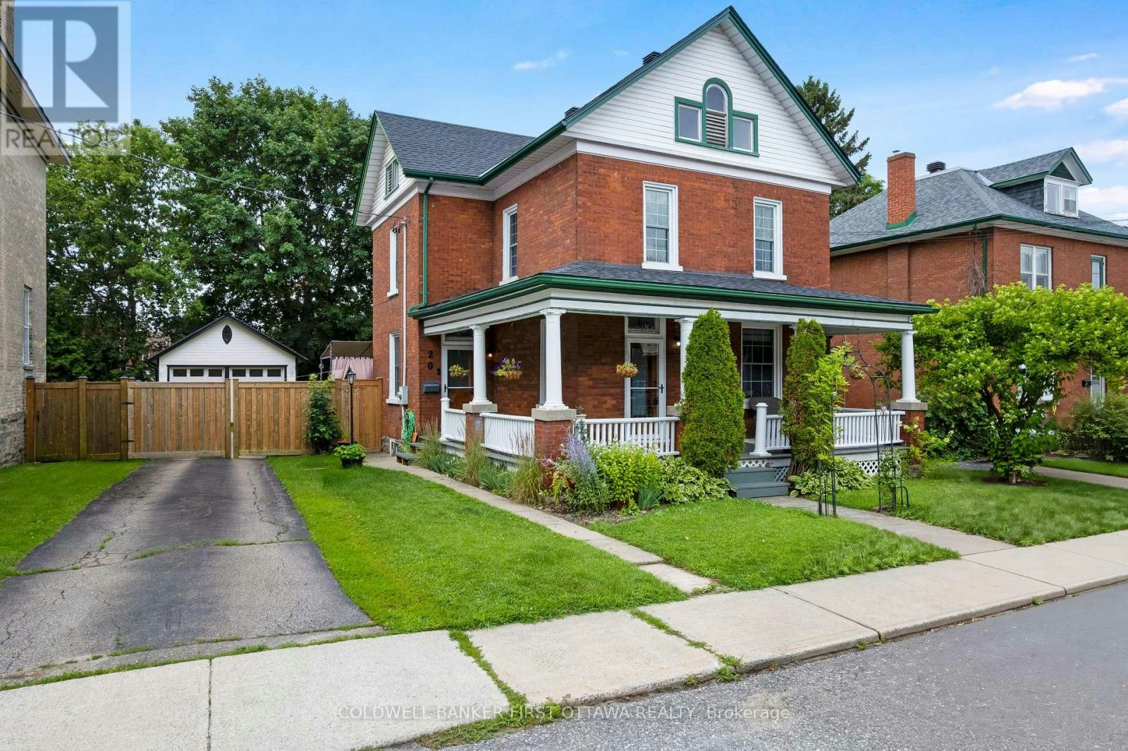 20 Mcewen Avenue, Smiths Falls, ON, K7A 2K4