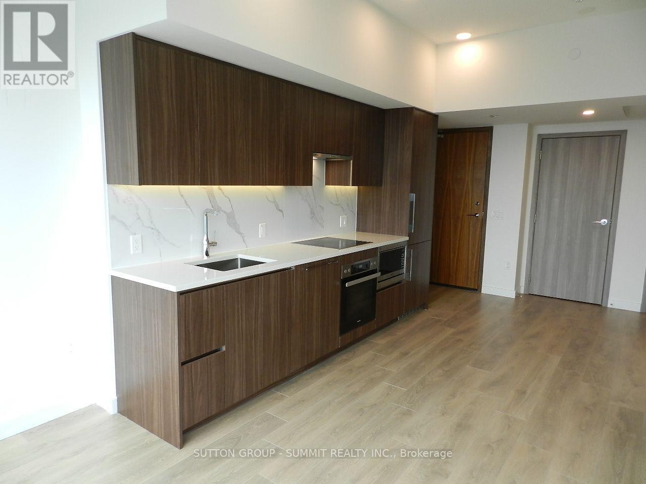 5601-1 Concord Cityplace Way, Toronto, ON, M5V 0X3 - 17