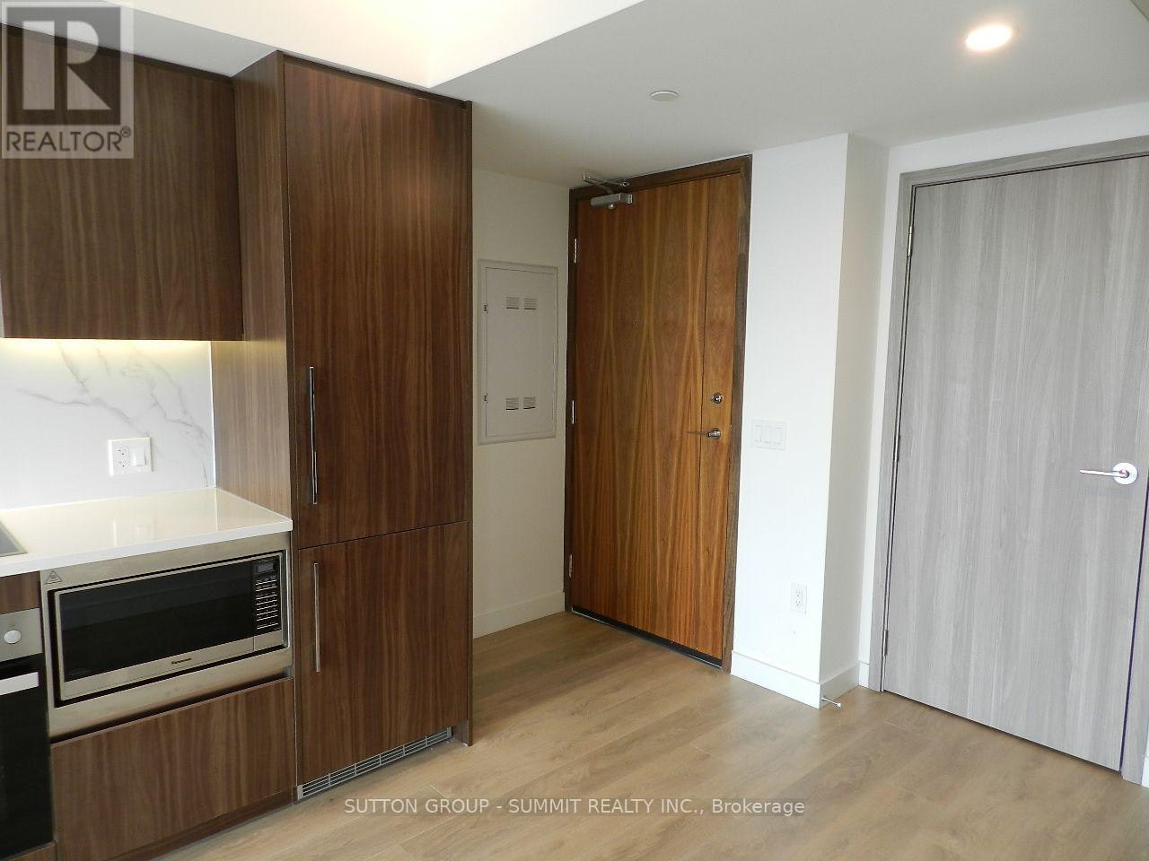 5601-1 Concord Cityplace Way, Toronto, ON, M5V 0X3 - 23