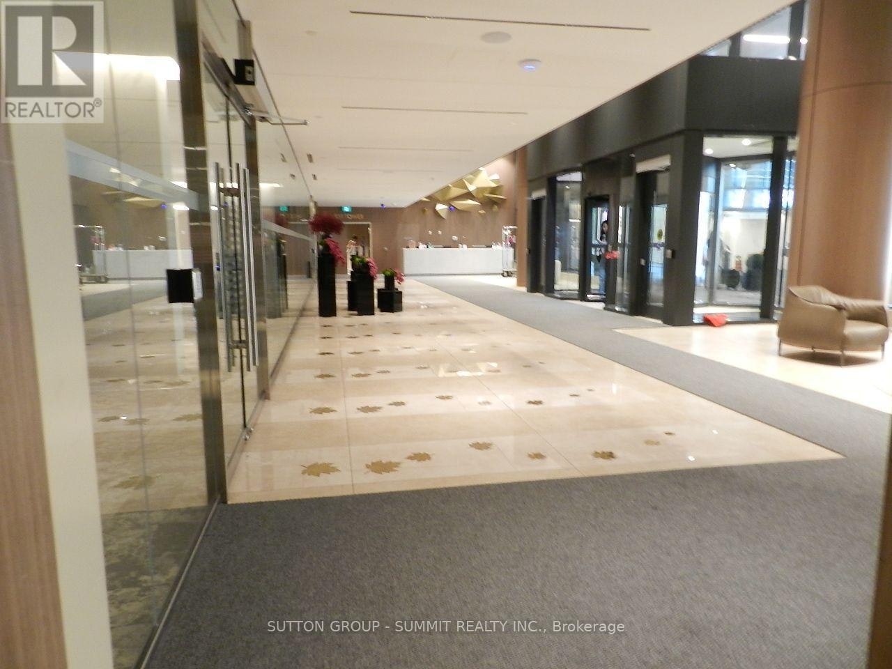 5601-1 Concord Cityplace Way, Toronto, ON, M5V 0X3 - 3