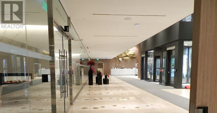 5601-1 Concord Cityplace Way, Toronto, ON, M5V 0X3 - 10