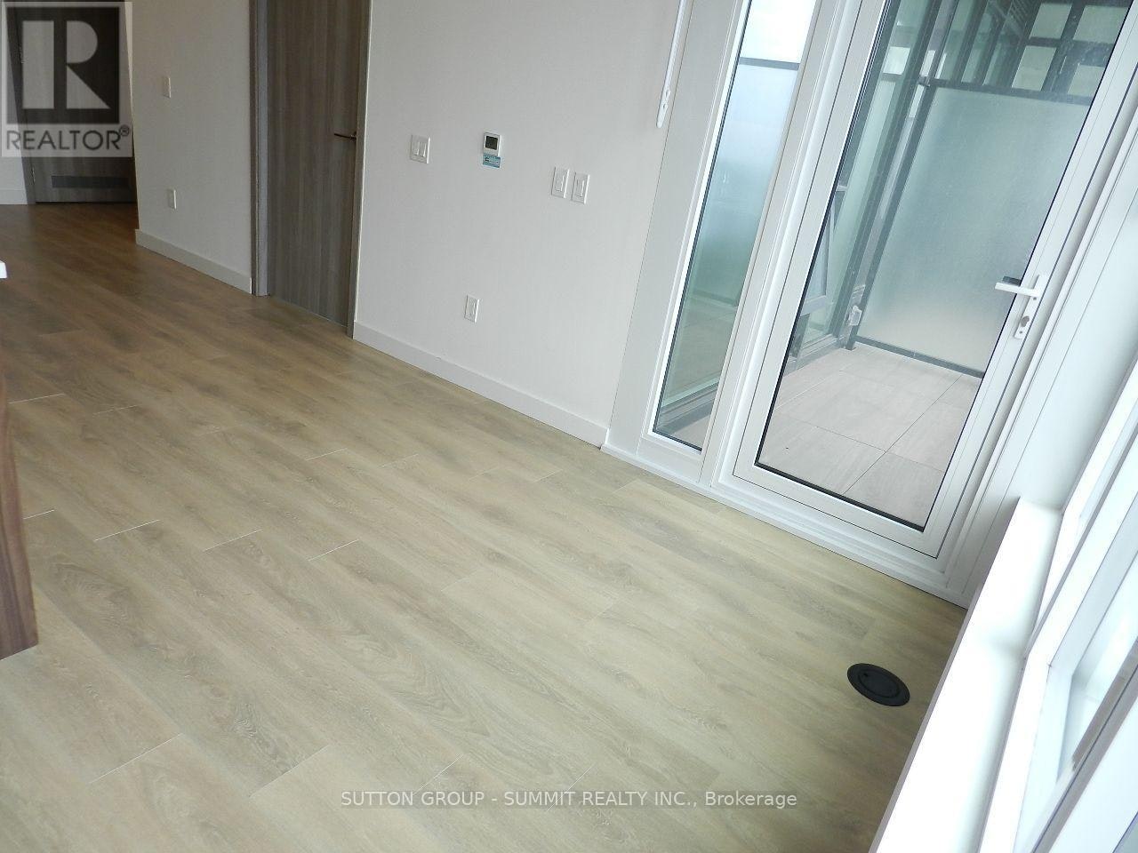 5601-1 Concord Cityplace Way, Toronto, ON, M5V 0X3 - 19